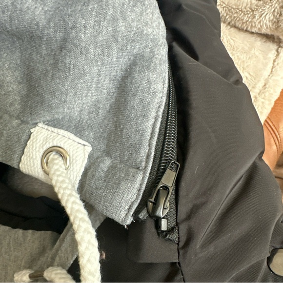 WOMENS WANTDO PUFFER VEST, WITH REMOVABLE HOOD - Picture 11 of 12